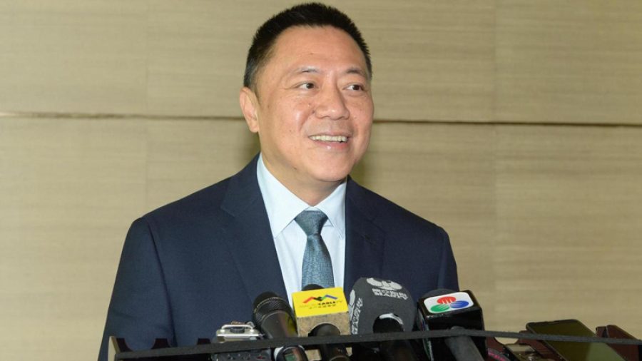 Leong Vai Tac reaffirms ban on hiring of non-local dealers