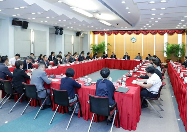 Chui heads meeting about spirit of Xi’s letter to local pupils