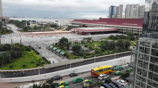 Macau’s borders crossed by 46,000 people daily