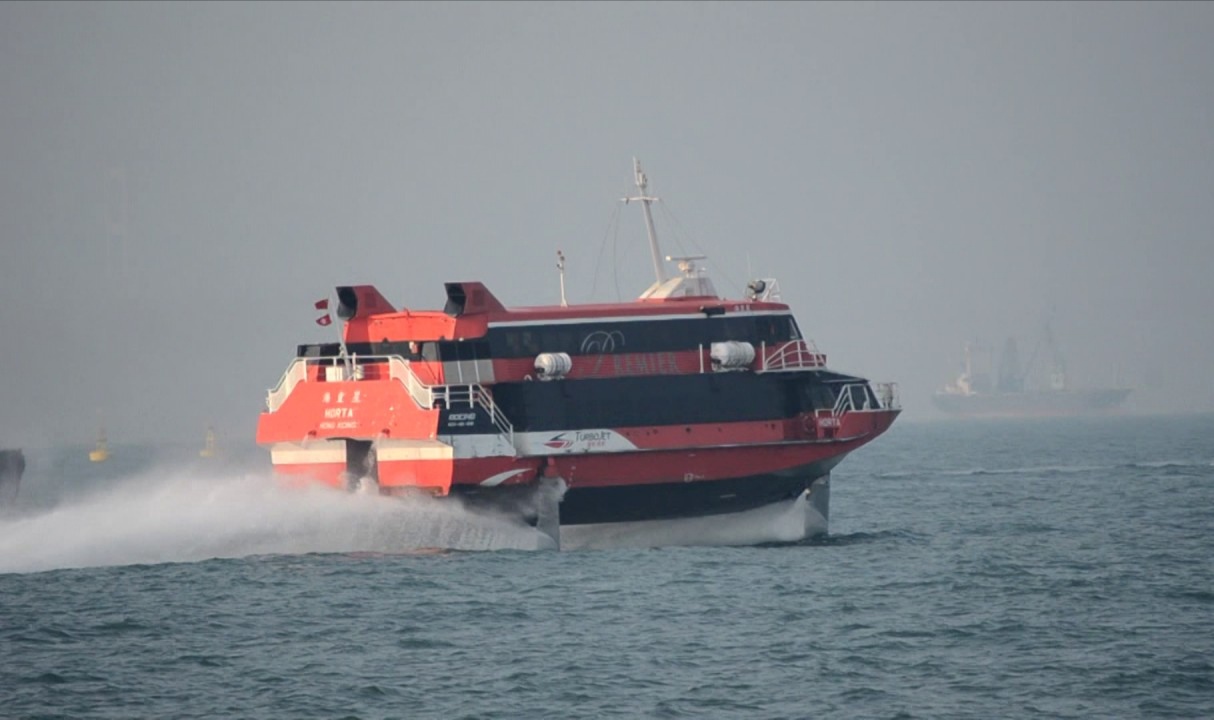 Maritime transports between Macau and Hong Kong to stop at Monday mid-night