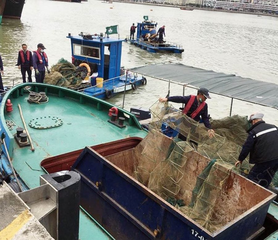 1000-metres of illegal fishing nets cleared to ensure fairway safety