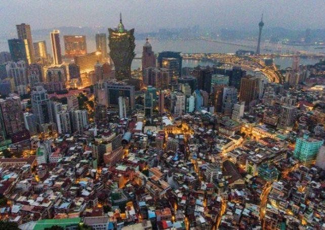 Macau’s population rises to 696,100 at end of March