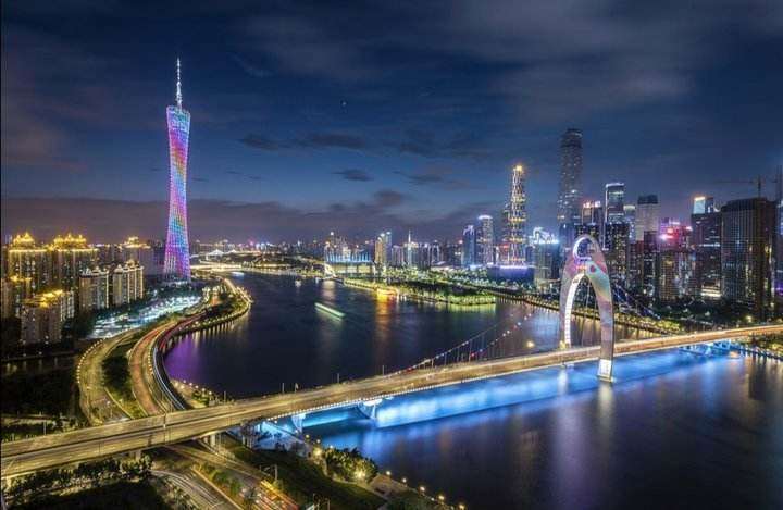 Guangzhou tightens control of international arrivals