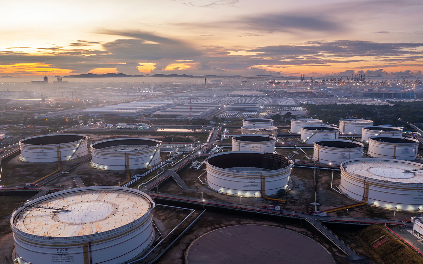 How will the Middle Eastern oil crisis impact the Greater Bay Area? 