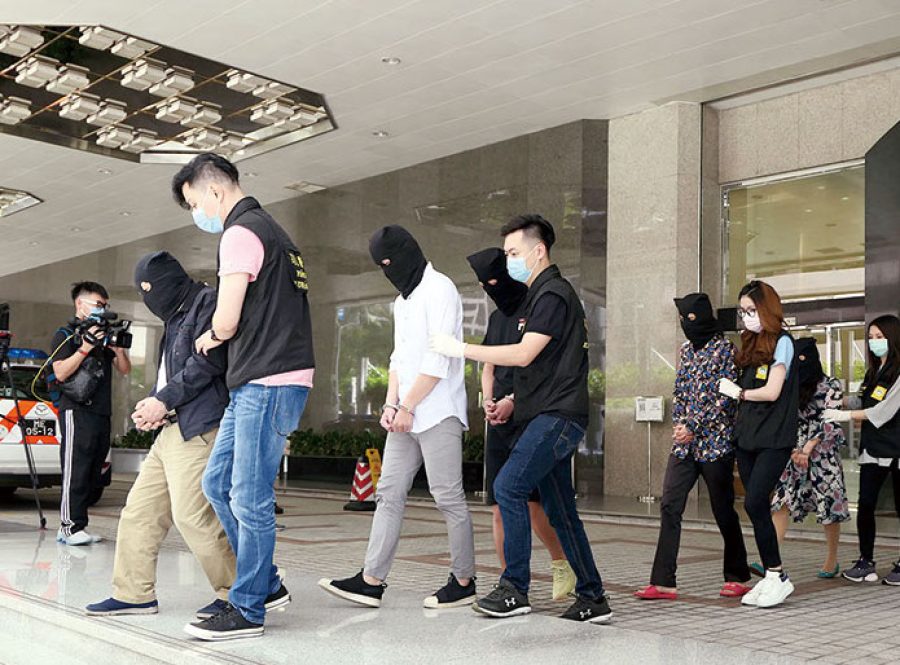 8 nabbed for at least MOP-497,000 health voucher fraud