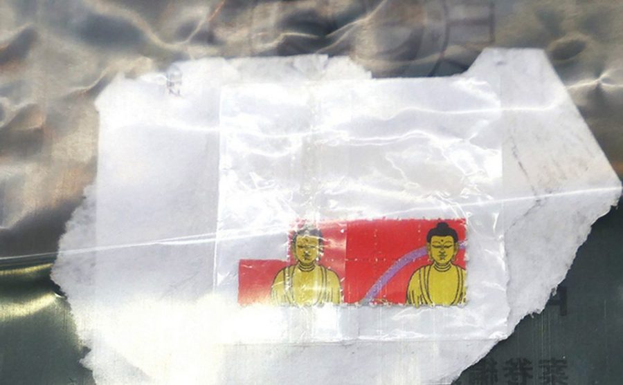 2 men buy drugs online from overseas, delivery by courier