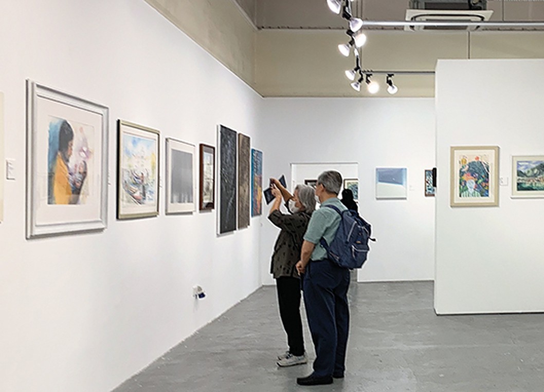 Macau Artist Society showcases members’ creations