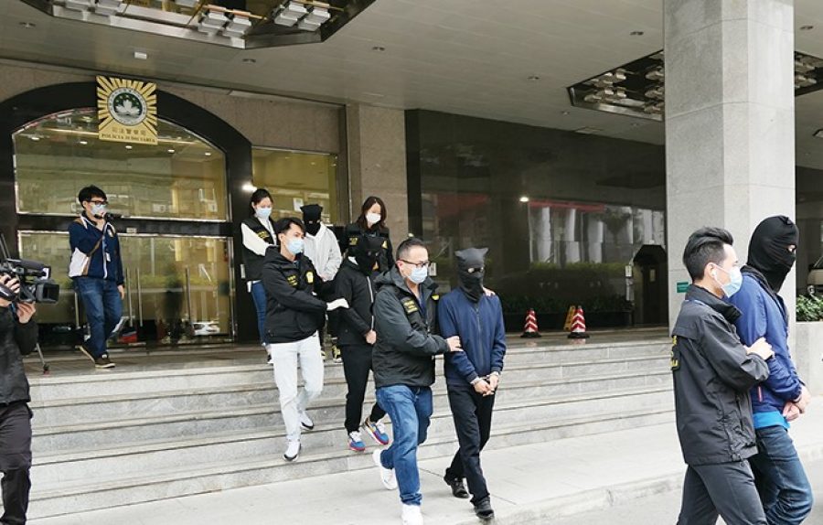 4 caught for using fake chips to defraud trio out of HK$4.9 million