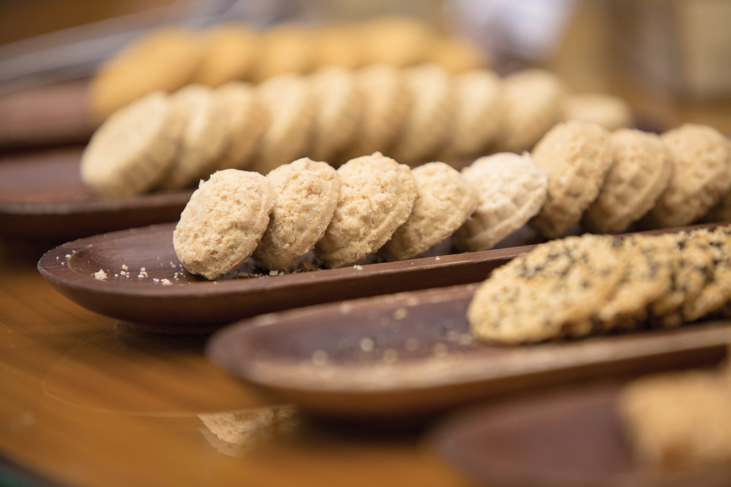 Confection of Almond Biscuits - Photo by António Sanmarful