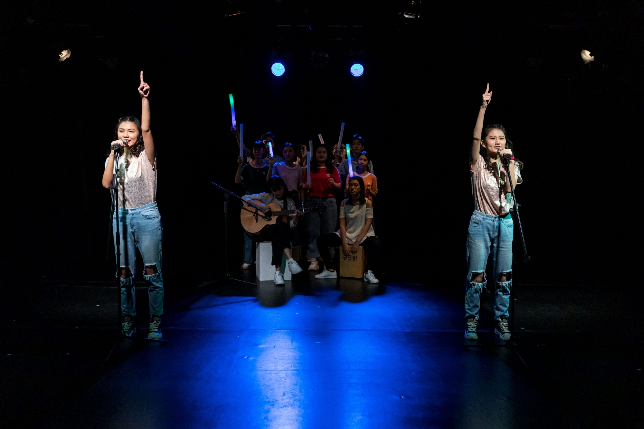 Young actors hit the stage as part of a youth theatre training programme performance organised by the Dream Theater Association丨Photo by KPT Photography