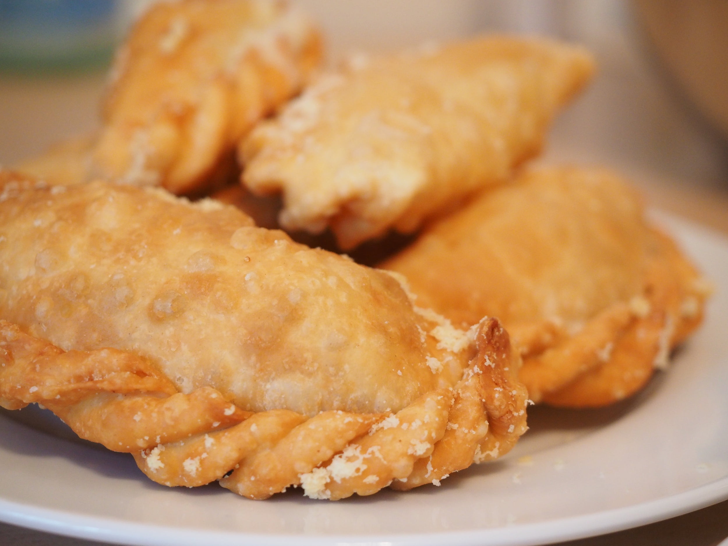 Crispy pastry dumplings