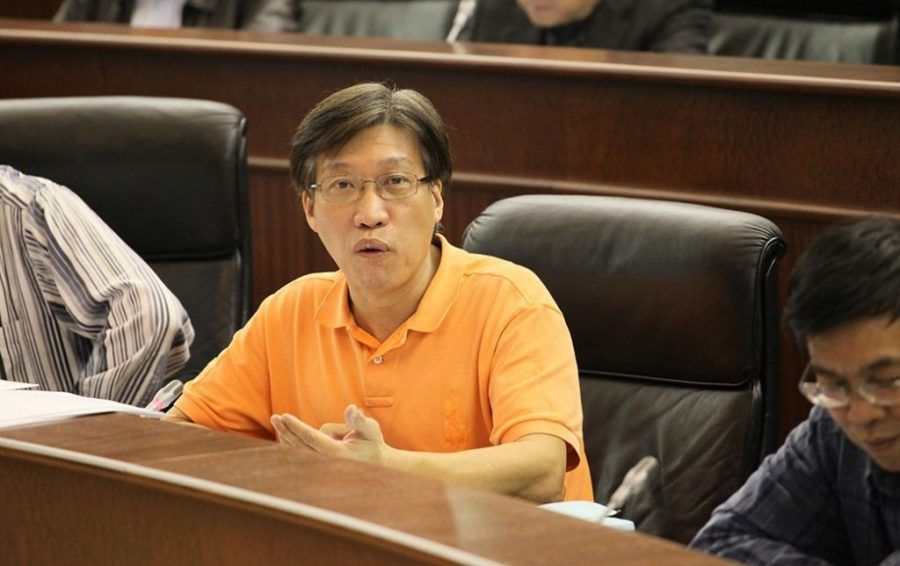 Veteran non-establishment lawmaker Au Kam San not running for re-election this September