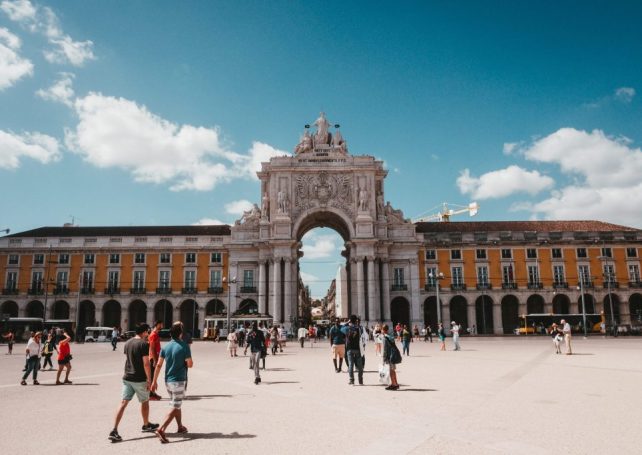 Portugal’s Golden Visa programme in major cities extended to 1 January 2022