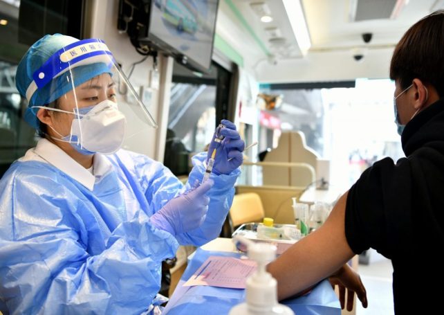 Mainland opens vaccination programme to people from Macao