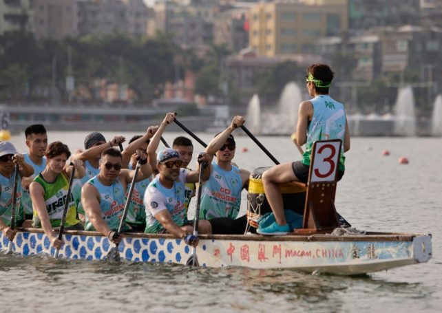 Meet Veggiesaurus – Macao’s only vegetarian dragon boat race team