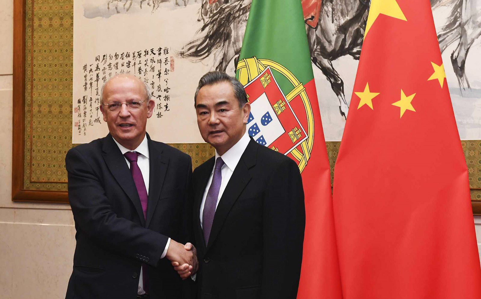 China willing to expand projects with Portugal in energy, finance and infrastructure
