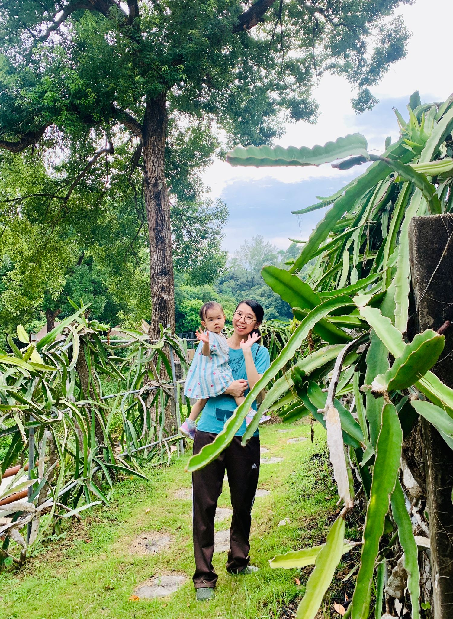 Queenie Fok with her daughter