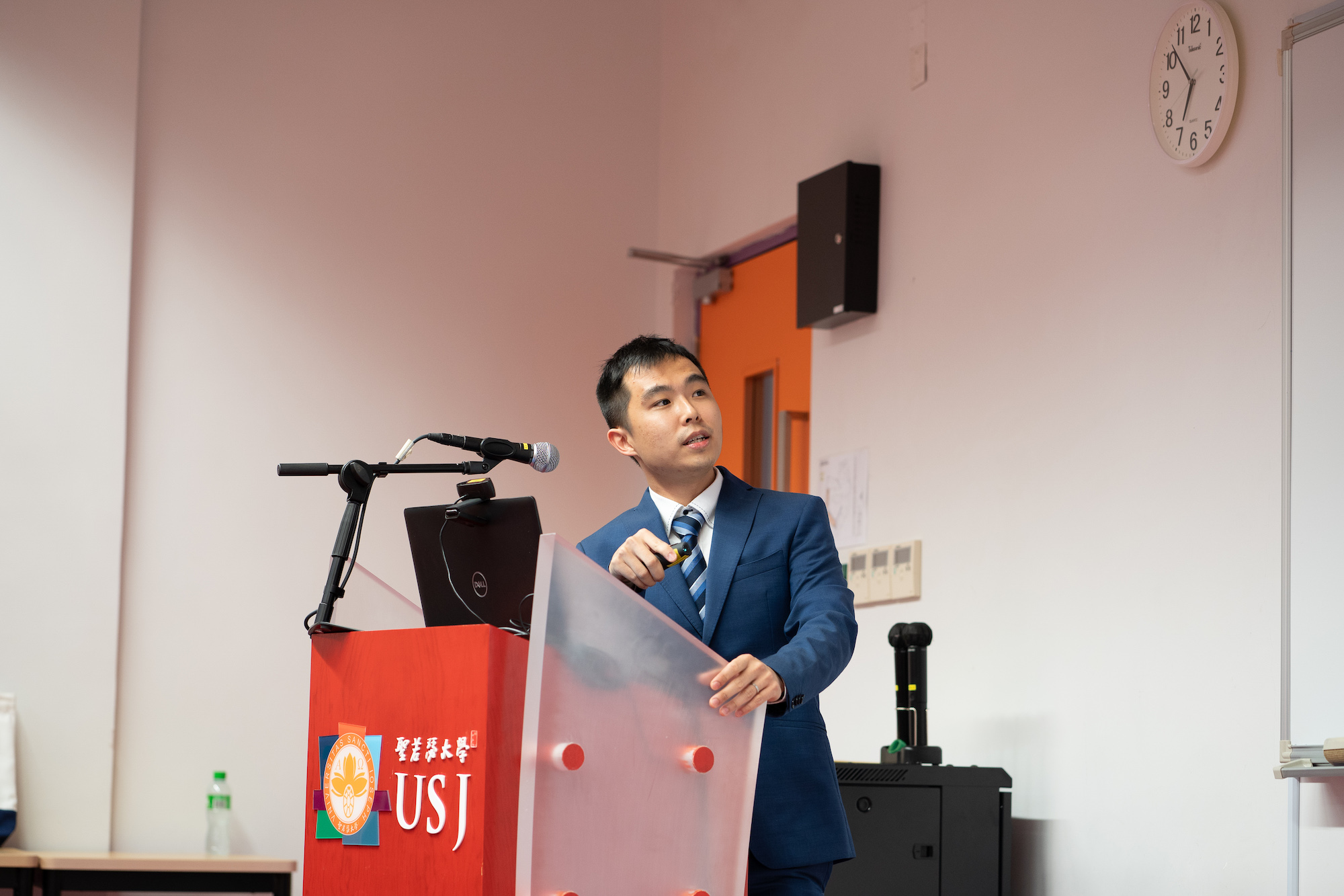 USJ Alumni Van Hou Wai