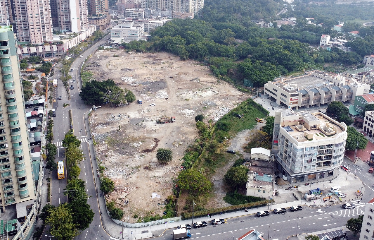 Government seizes back vacant plot on Avenida Olímpica in Taipa