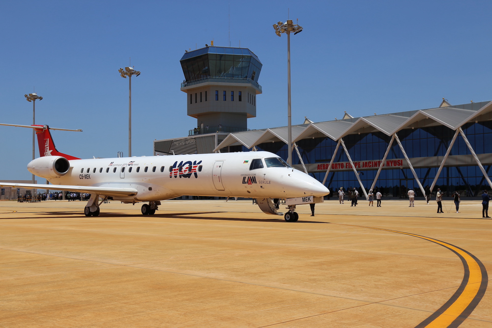 Mozambican president inaugurates new airport funded by China