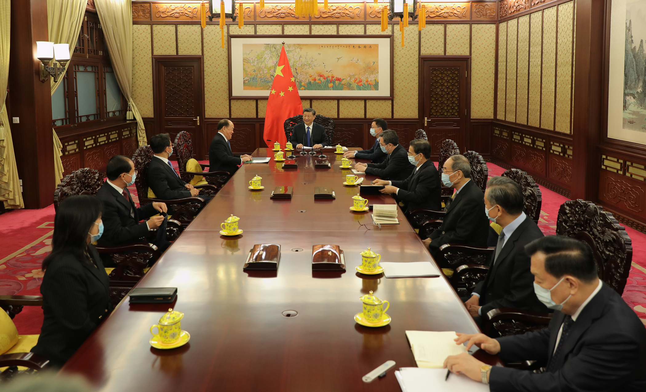 President Xi Jinping and Chief Executive Ho Iat Seng