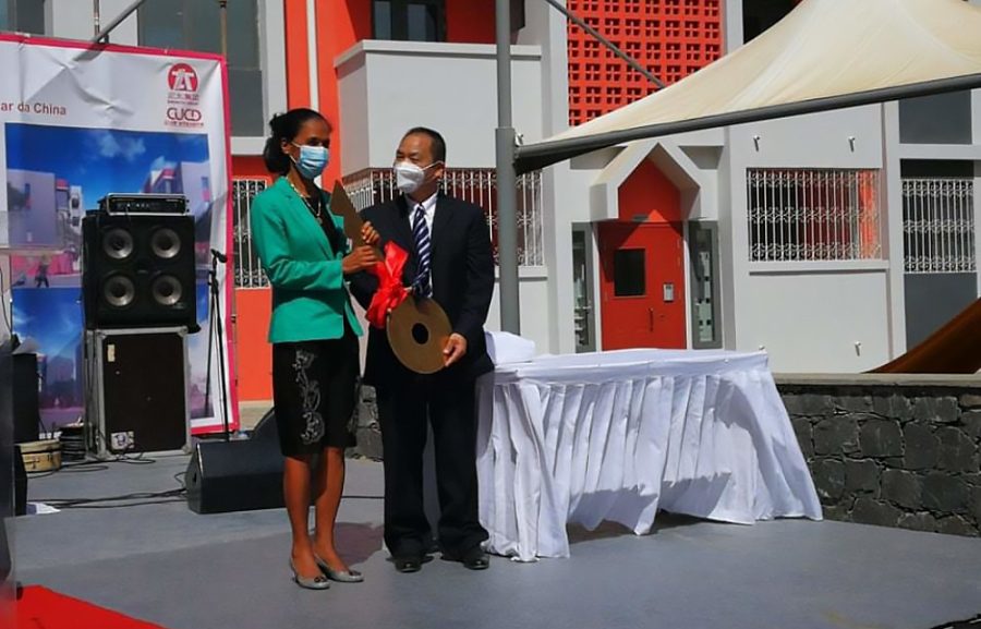 Chinese-funded US$10 million housing project completed in Cabo Verde