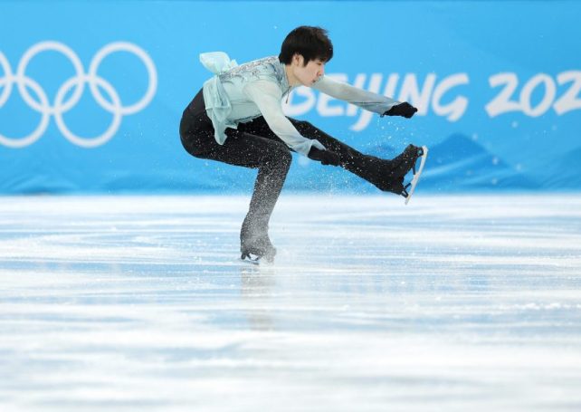 Macao musicians pen songs to celebrate Winter Olympic Games in Beijing