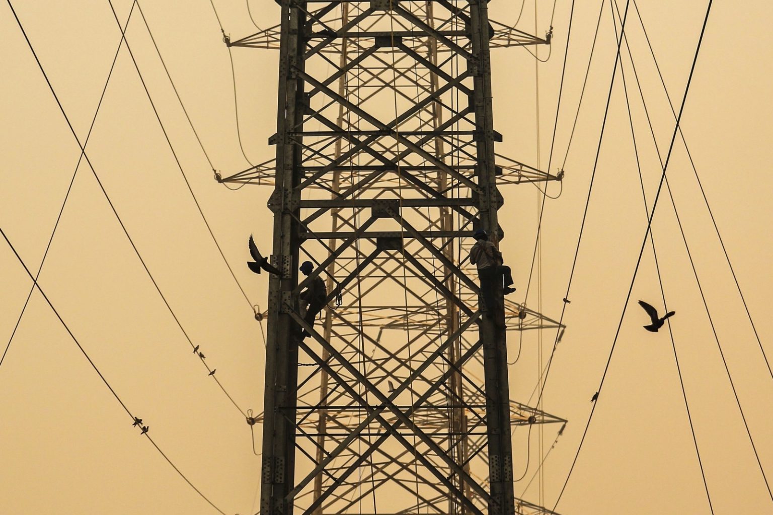 Angola ahead with 1 billion euro solar power project