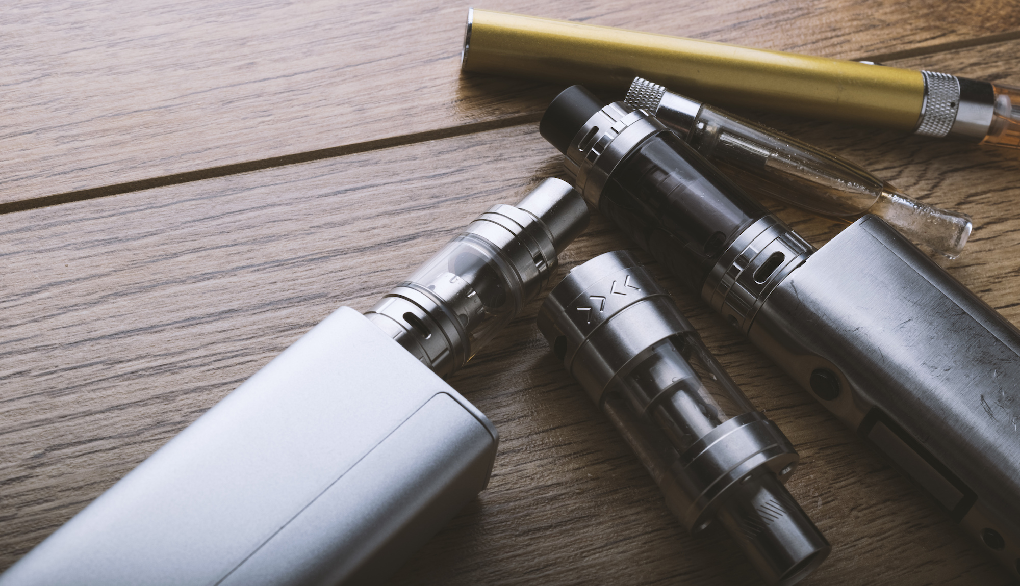 Government bans import of e cigarettes by post or e commerce