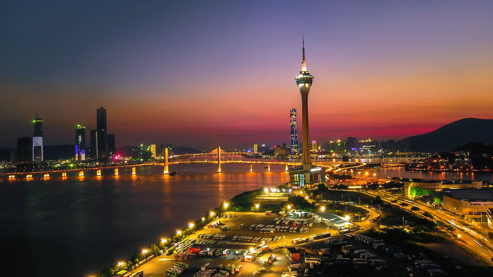 Macau,City,Skyline,At,Sunset,With,Macau,Tower,In,Twilight,