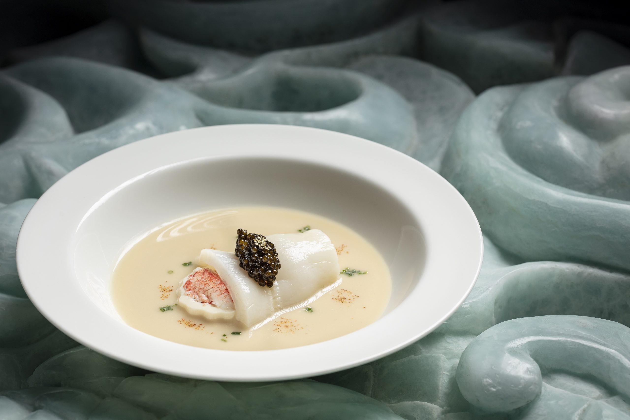 https://macaonews.org/wp-content/uploads/2022/05/Rabbitfish-Soup-with-Fish-Maw-and-Caviar-%E9%BB%91%E9%AD%9A%E7%B1%BD%E8%97%8D%E5%AD%90%E9%AD%9A%E8%8A%B1%E8%86%A0%E6%B9%AF-scaled.jpg