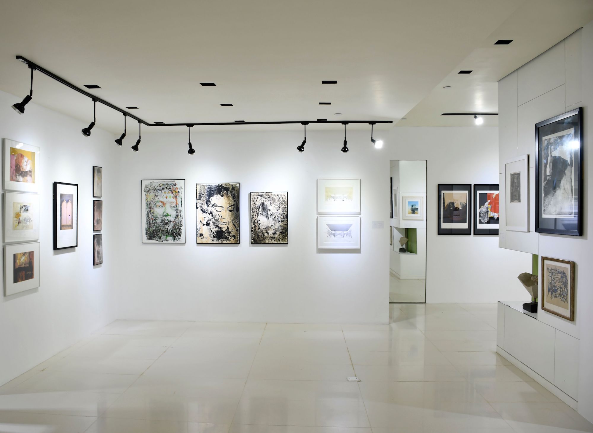 Amagao Gallery holds exhibition to celebrate Portugal Day