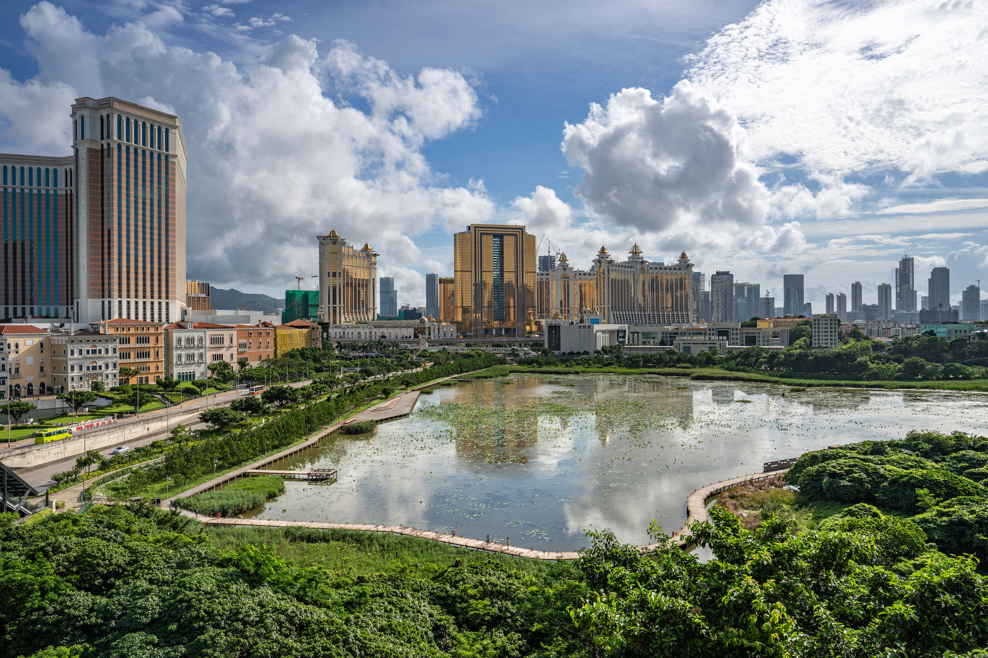 Foreigner-only gaming rooms proliferate at Macao’s casinos