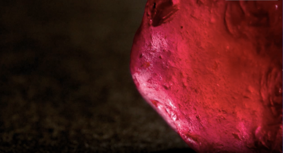 Mozambique’s Estrela de Fura – world’s largest gem-quality ruby – expected to fetch US$100 million at auction