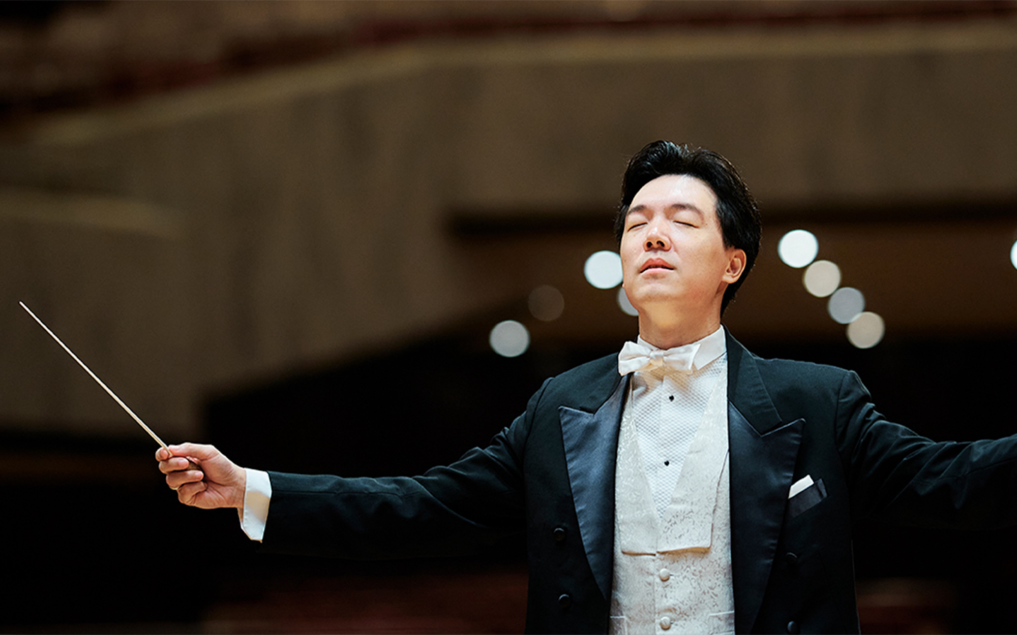 Local conductor Lio Kuok Man takes the helm at Macao Orchestra