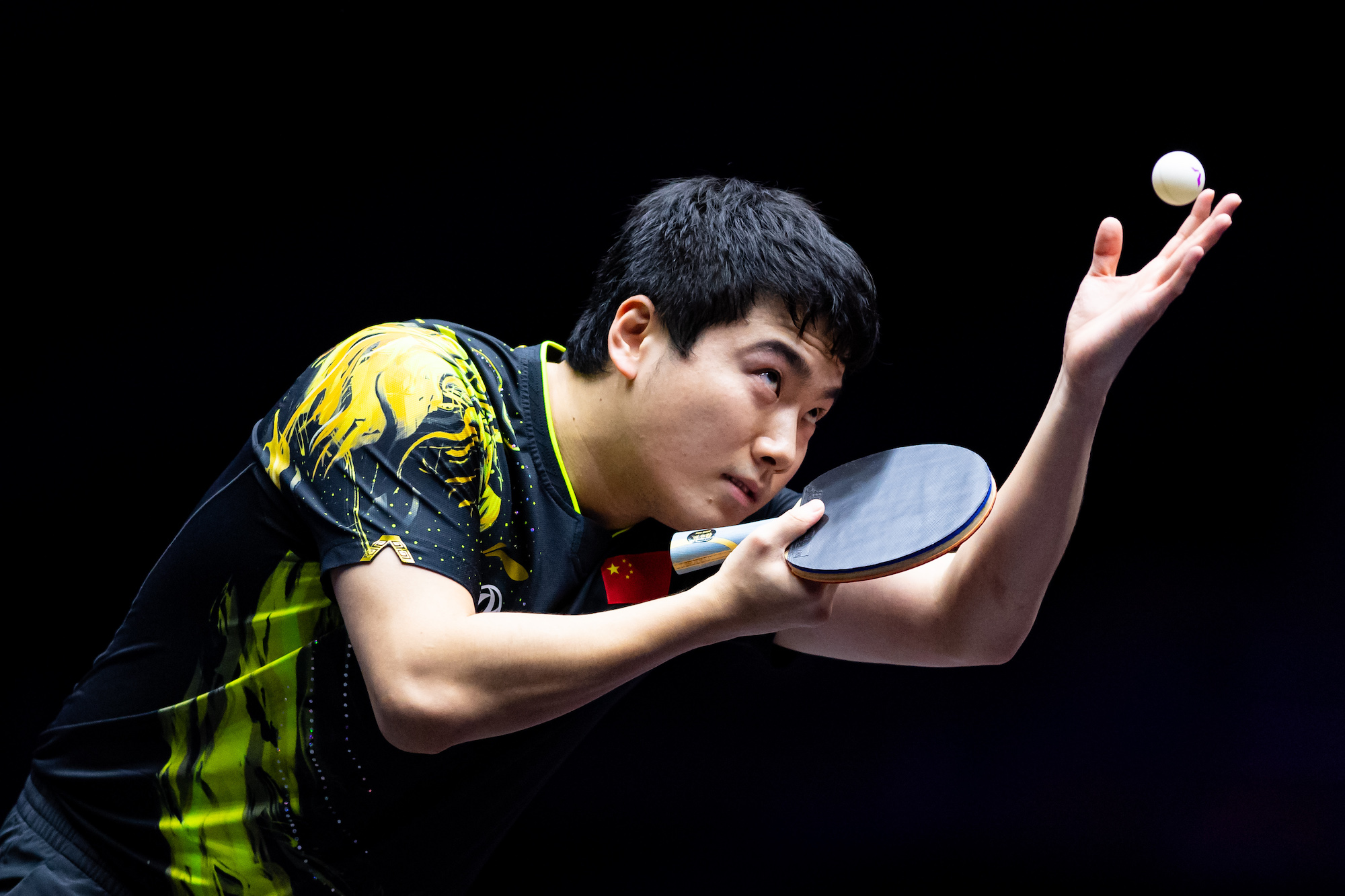 Liang Jingkun emerges victorious on first day of World Table Tennis