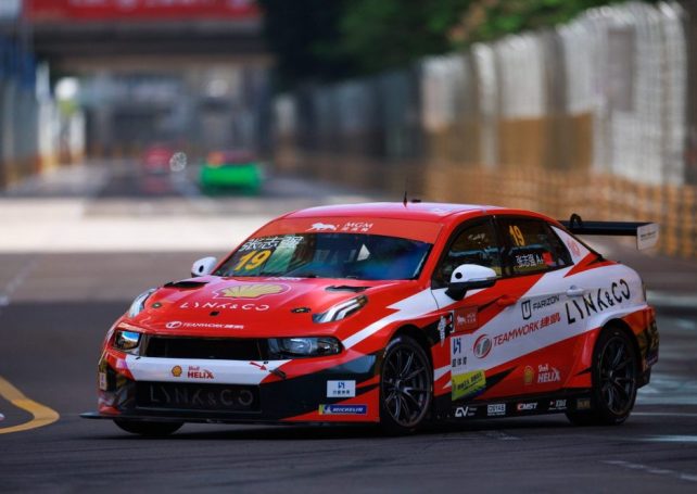 Zhang Zhi Qiang from mainland China wins Macau Touring Car Cup