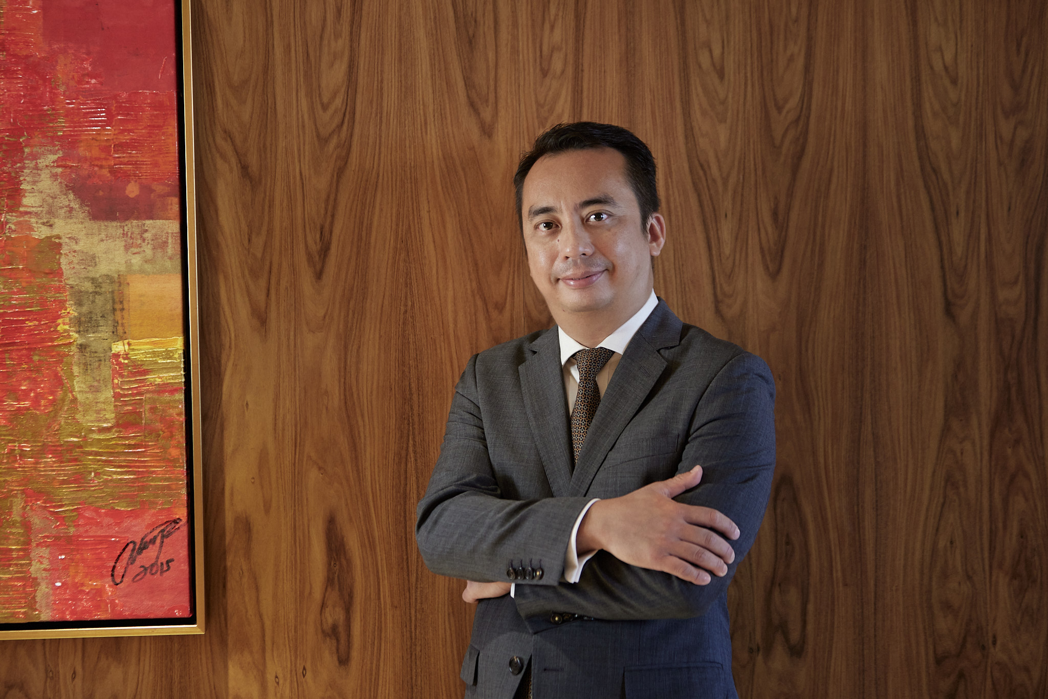 Filipe Ramos_Hotel Manager Sheraton Grand Macao The St Regis Macao_vertical red background_Macao News
