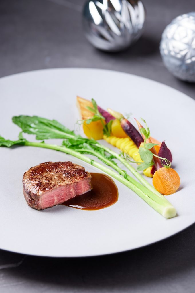 The Manor_Exquisite Christmas Dinner_Wagyu tenderloin_festive season_The St Regis Macao