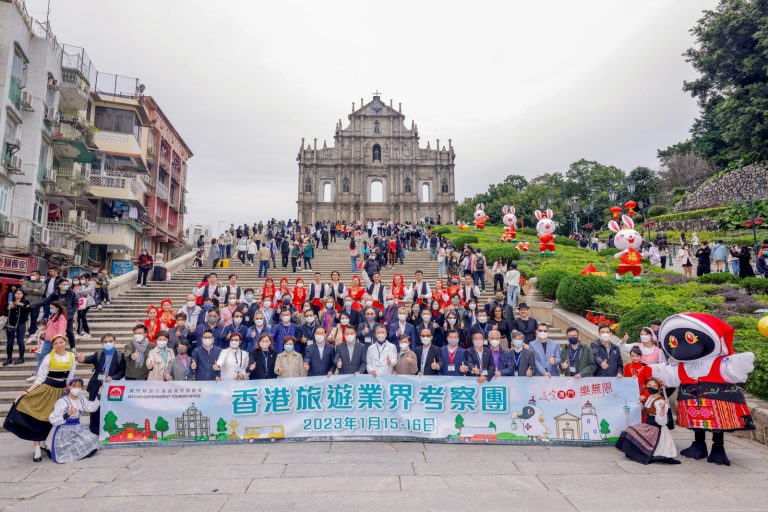 Hong Kong tourism industry leaders visit Macao