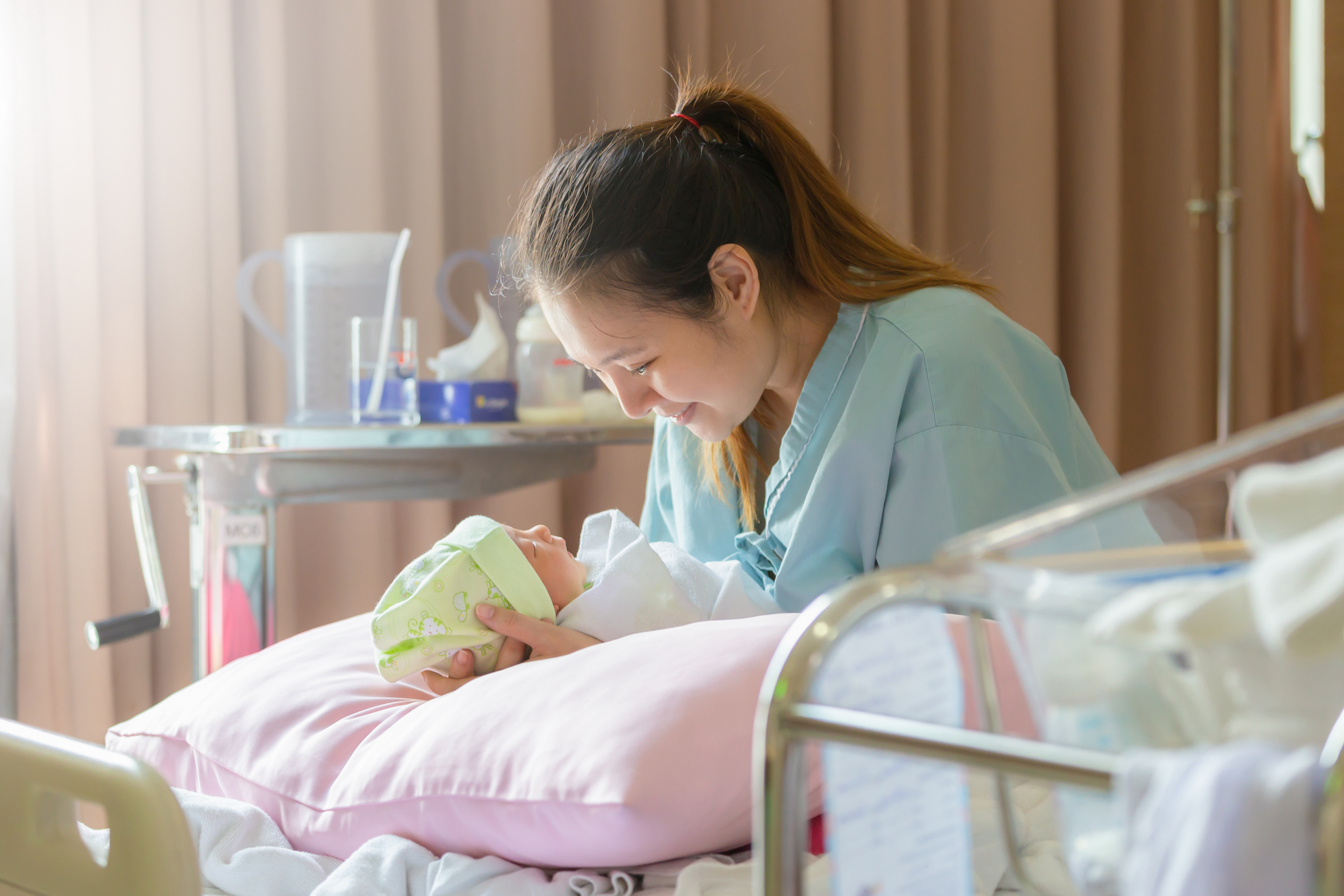 Mothers at public hospital can now breastfeed their newborns in same room