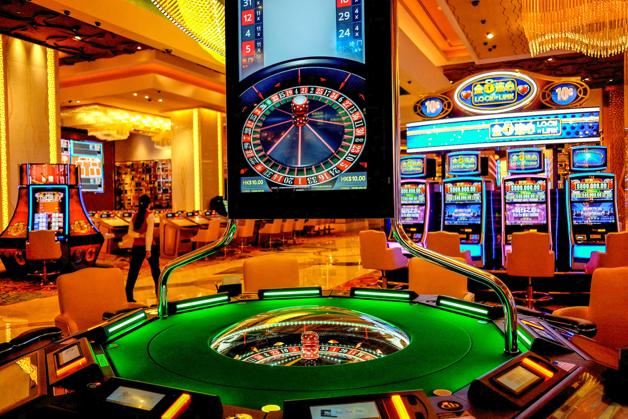 Casino staff left out in the cold after job cuts