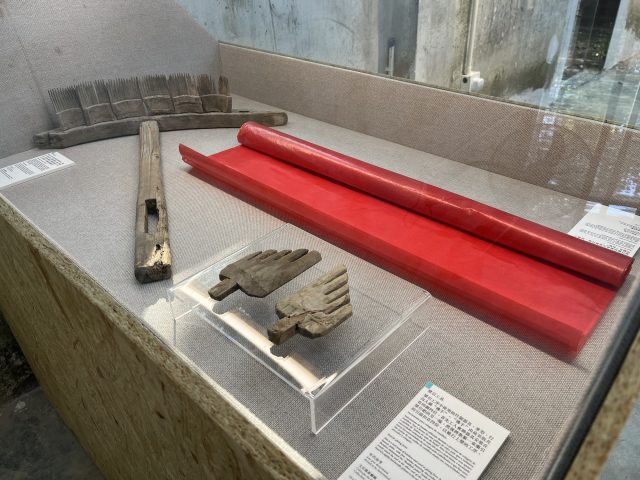 Specialised tools  Iec Long's firework fuse-glueing equipment Macao