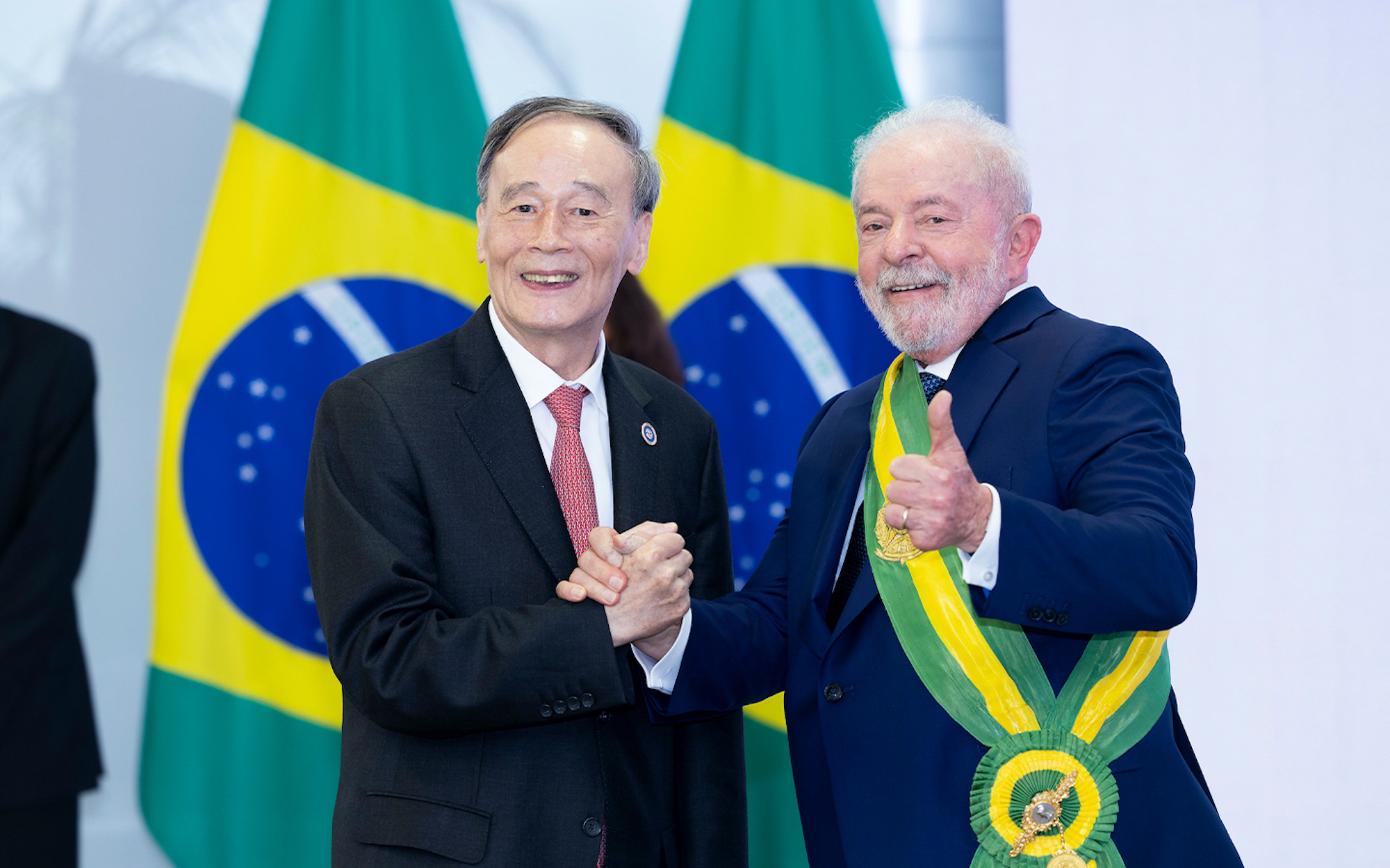 China and Brazil ditching the US dollar