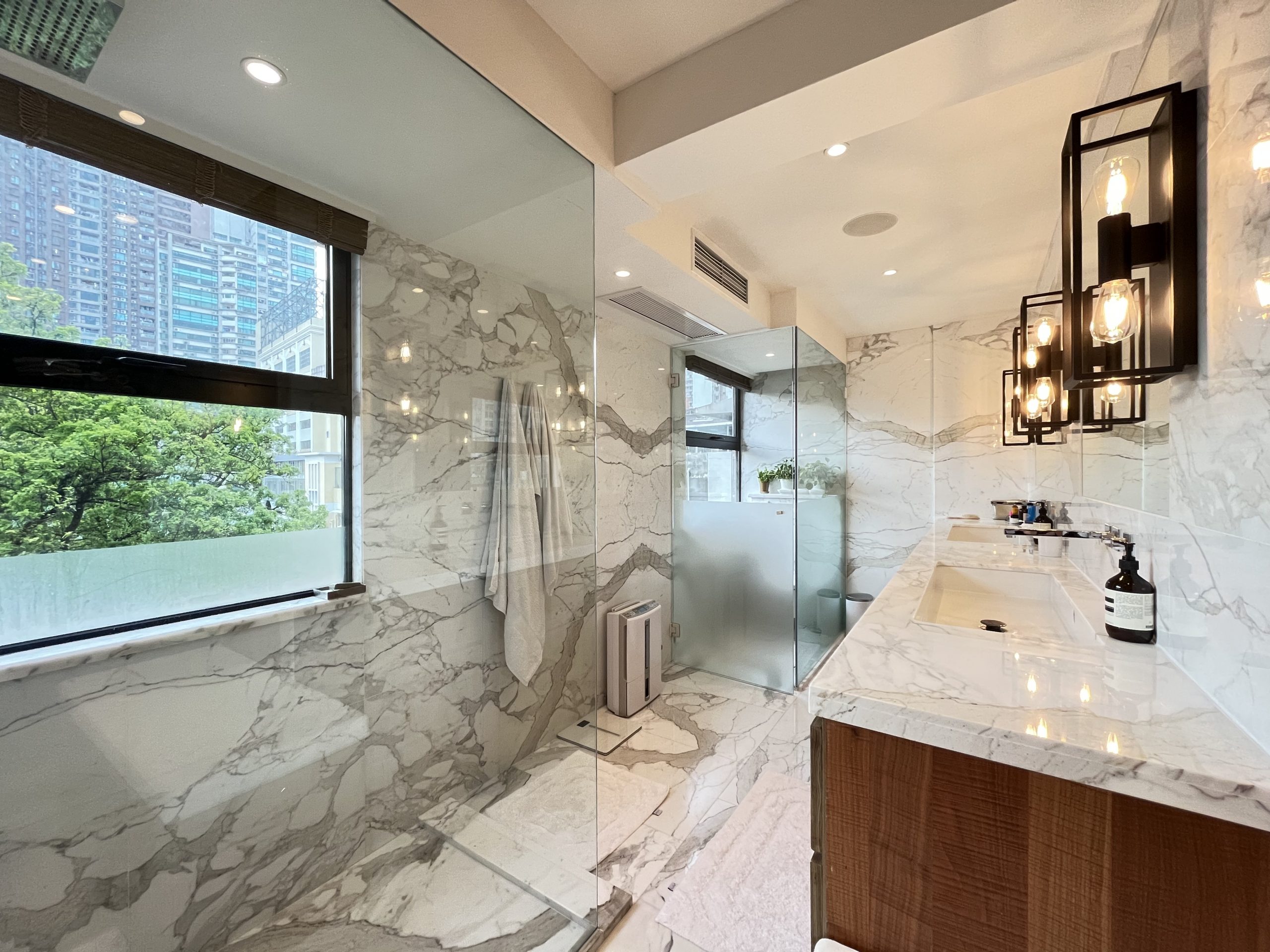 Property listing_ICK_MasterBathroom_Macao