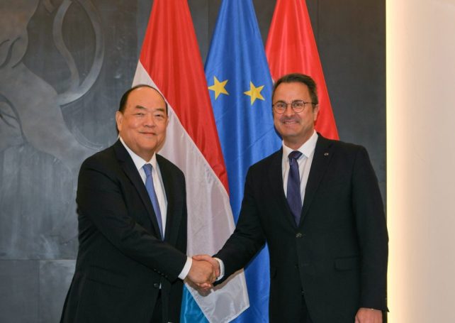Chief Executive Ho Iat Seng has talks with Luxembourg’s Premier Xavier Bettel