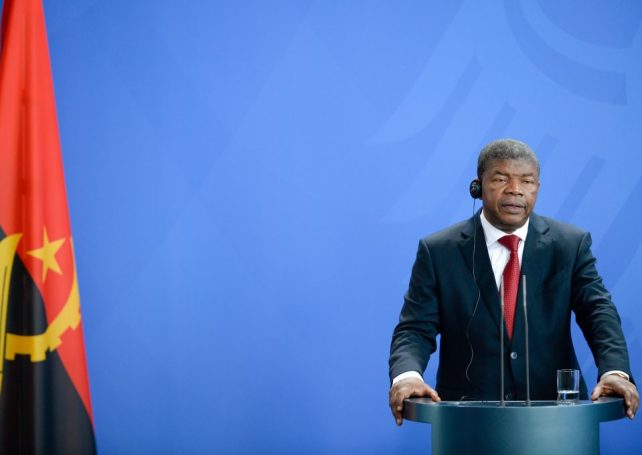 Angola’s president calls for the development of the country’s navy