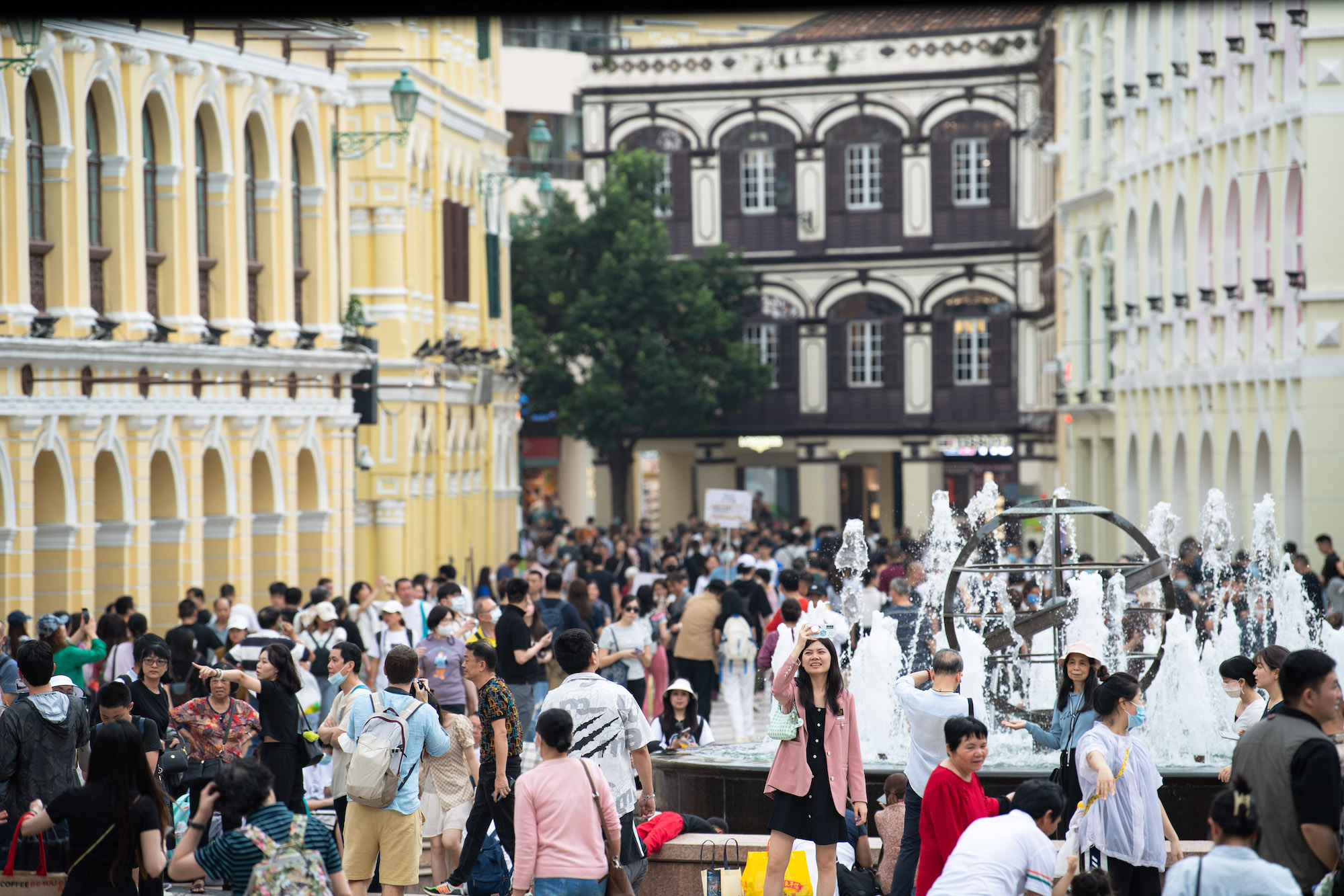 Macao daily visitor arrivals