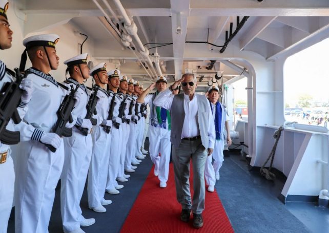 The Chinese navy brings free medical services to Timor-Leste