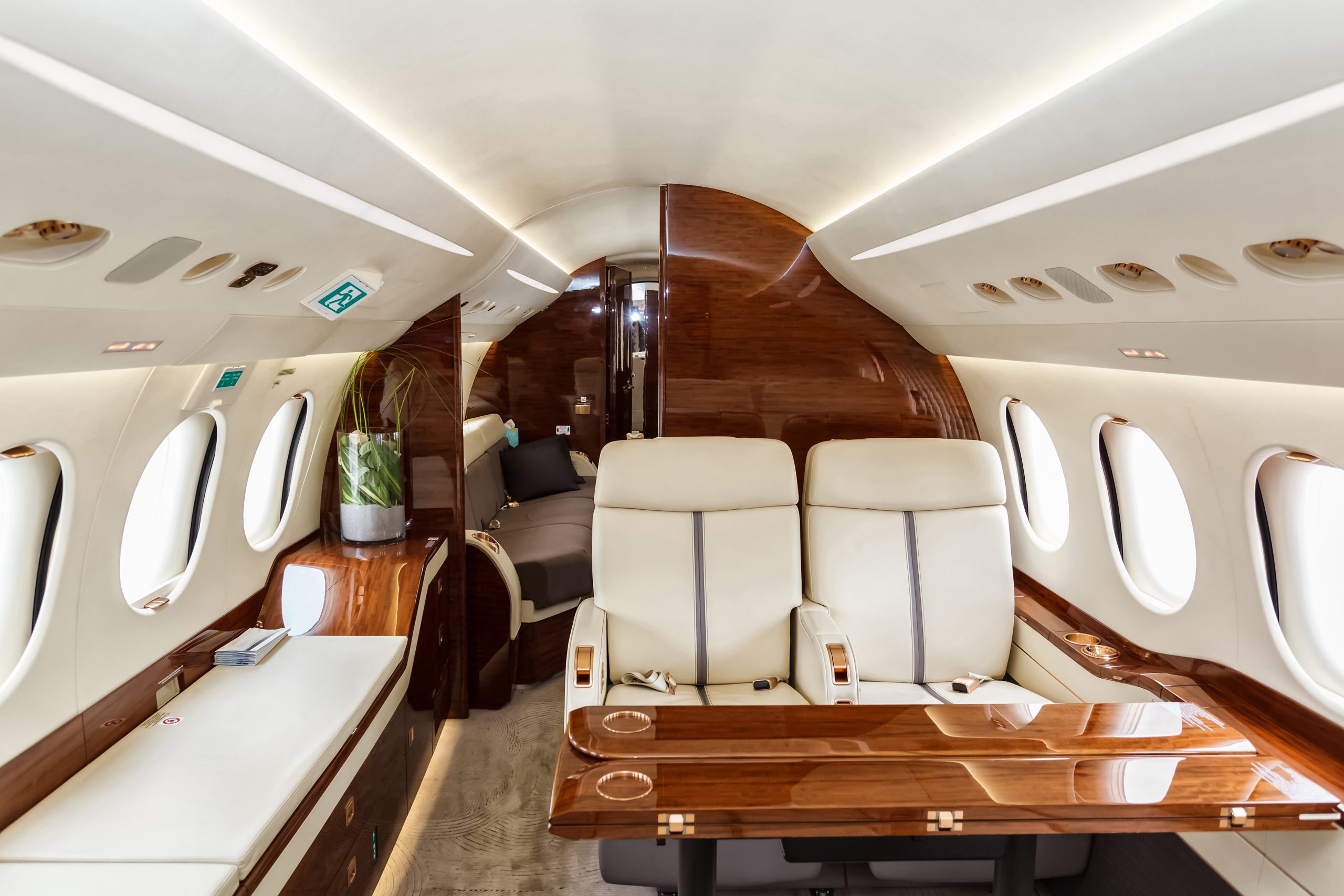 Macao big spenders private jet